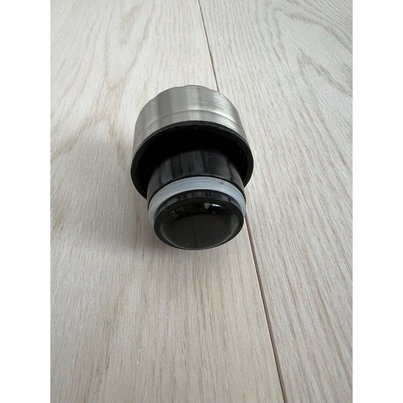 Bath & Body Works White Water Bottle - Picture 3 of 4